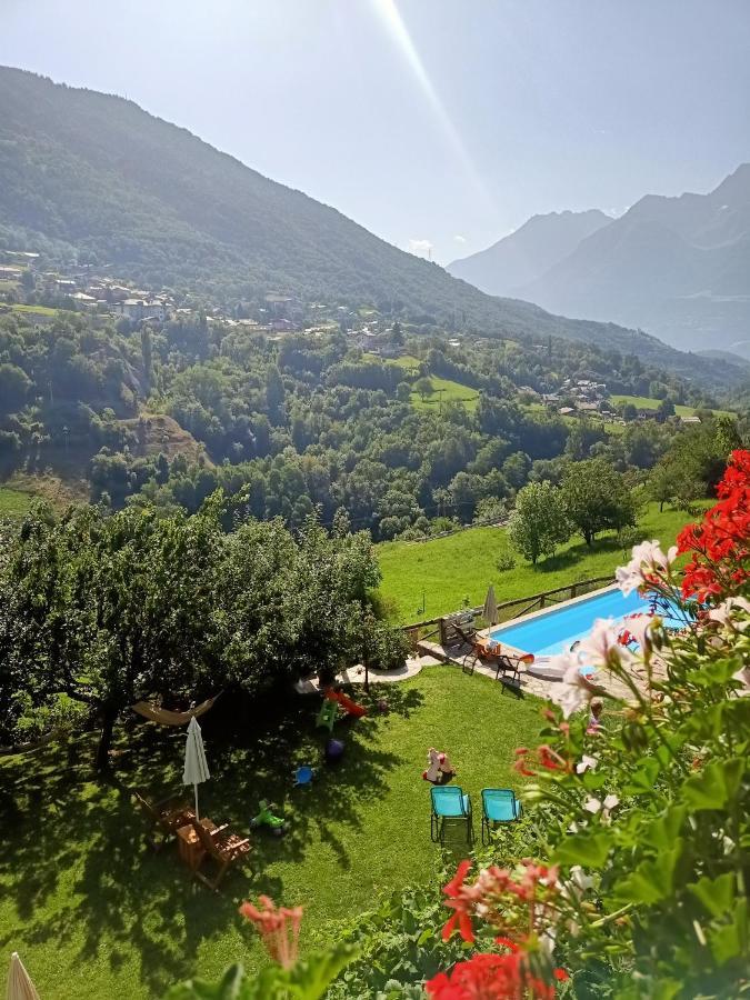 La Fattoria Di Roven Villa Gignod Buitenkant foto