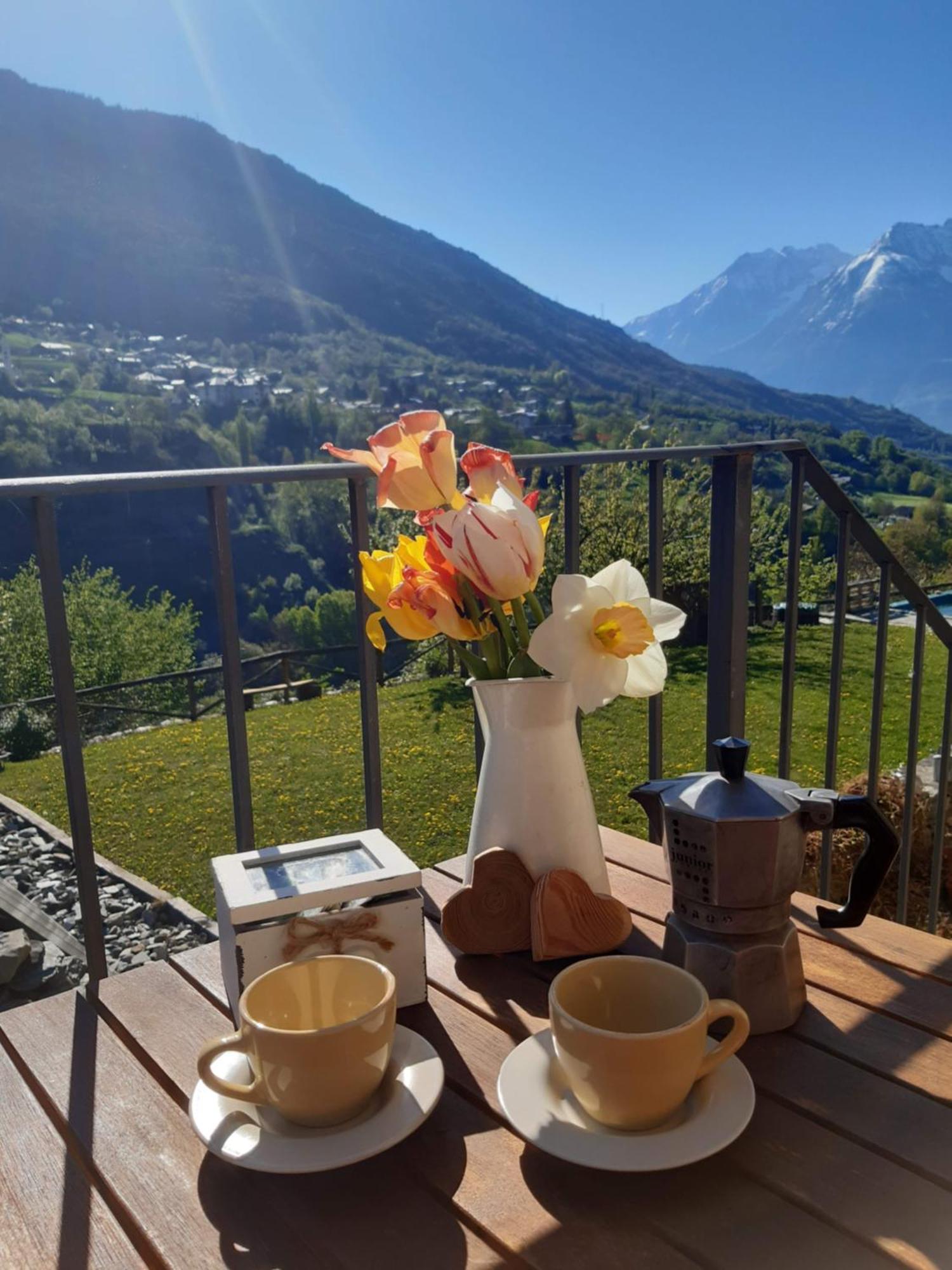 La Fattoria Di Roven Villa Gignod Buitenkant foto